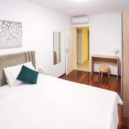 Apartment Castelli, 5 Stars *