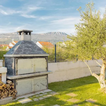 Castelli, 5 Stars Apartment Kastela