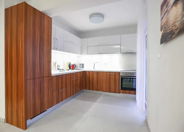 Apartment Castelli, Family House With Private Pool Kastela