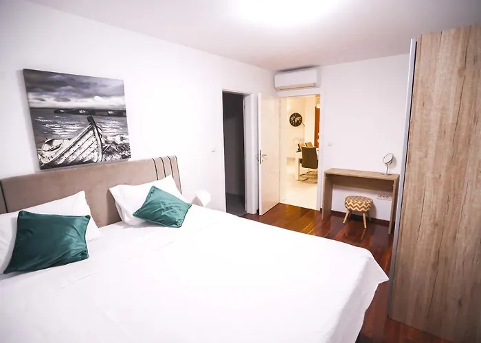 Apartment Castelli, Family House With Private Pool *