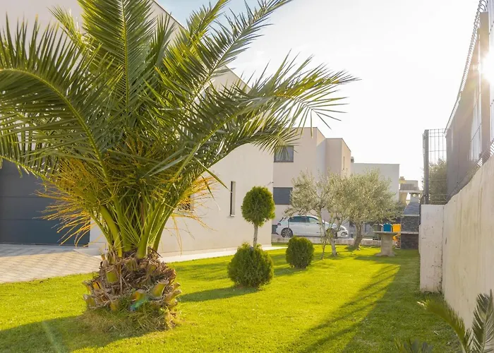 Castelli, Family House With Private Pool *