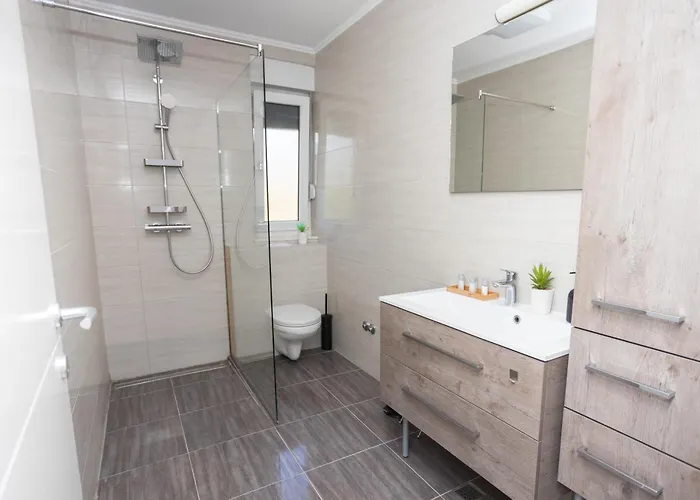 Apartment Castelli, Family House With Private Pool *