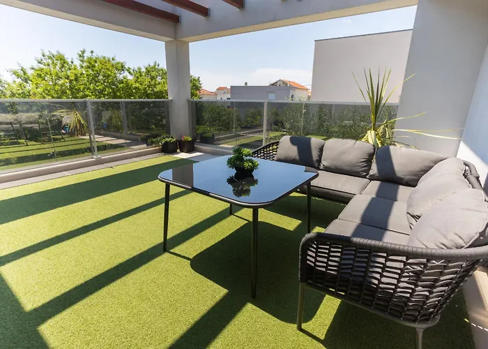 Castelli, Family House With Private Pool Apartment
