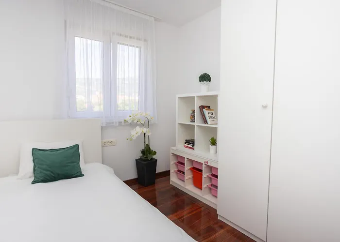 Apartment Castelli, Family House With Private Pool *